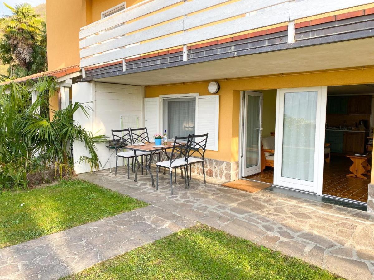 Bellavista A Garten Appartement Mit Pool Colico Zewnętrze zdjęcie